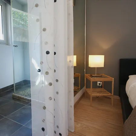 Guest house Couette Et Cafe