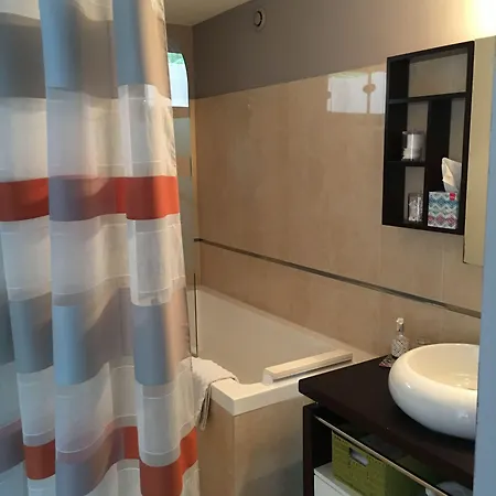 Affittacamere Couette Et Café 4*