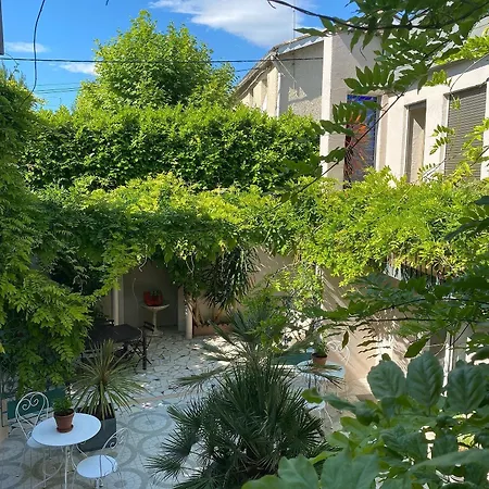 Couette Et Cafe 4* Montpellier