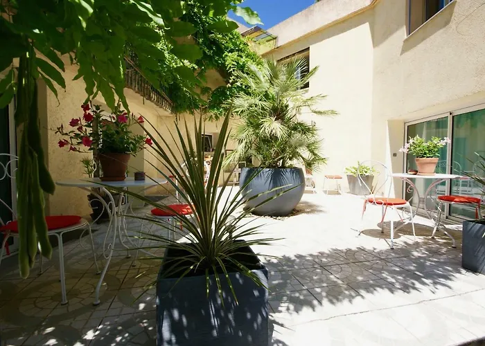 Casa de hóspedes Couette Et Cafe 4*